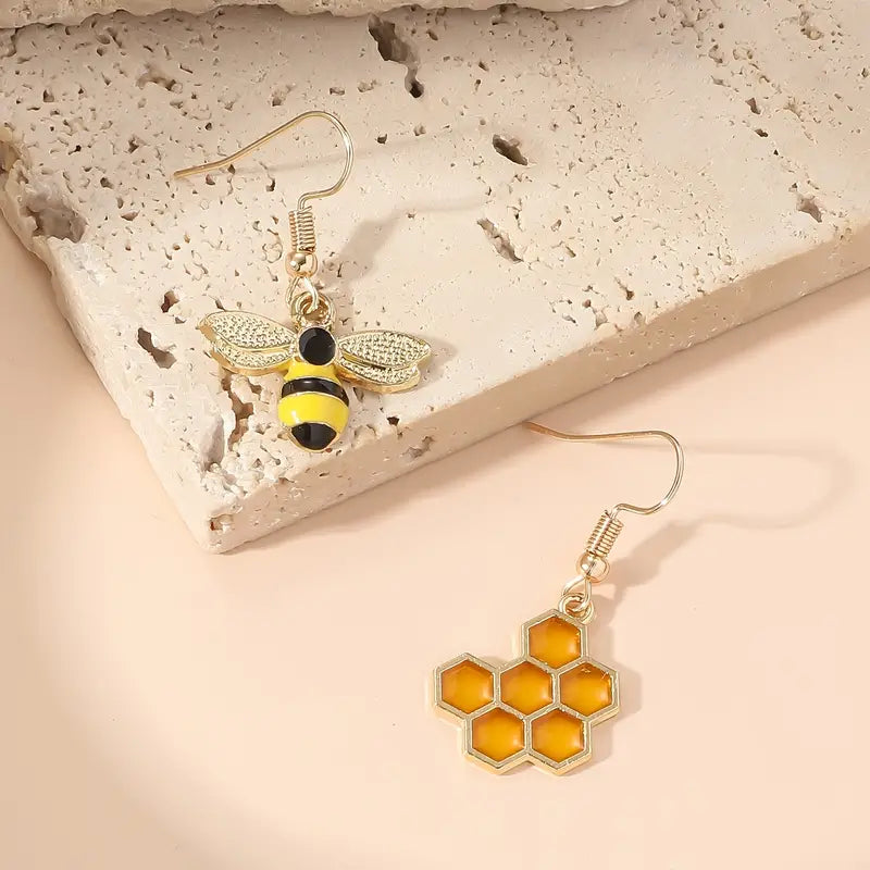 Asymmetric Honeycomb Earrings VIP
