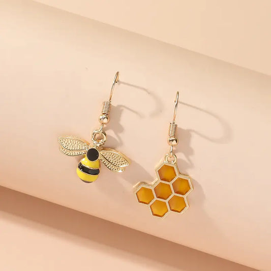 Asymmetric Honeycomb Earrings VIP